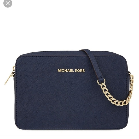 Michael Kors Handbags - Michael kors purse